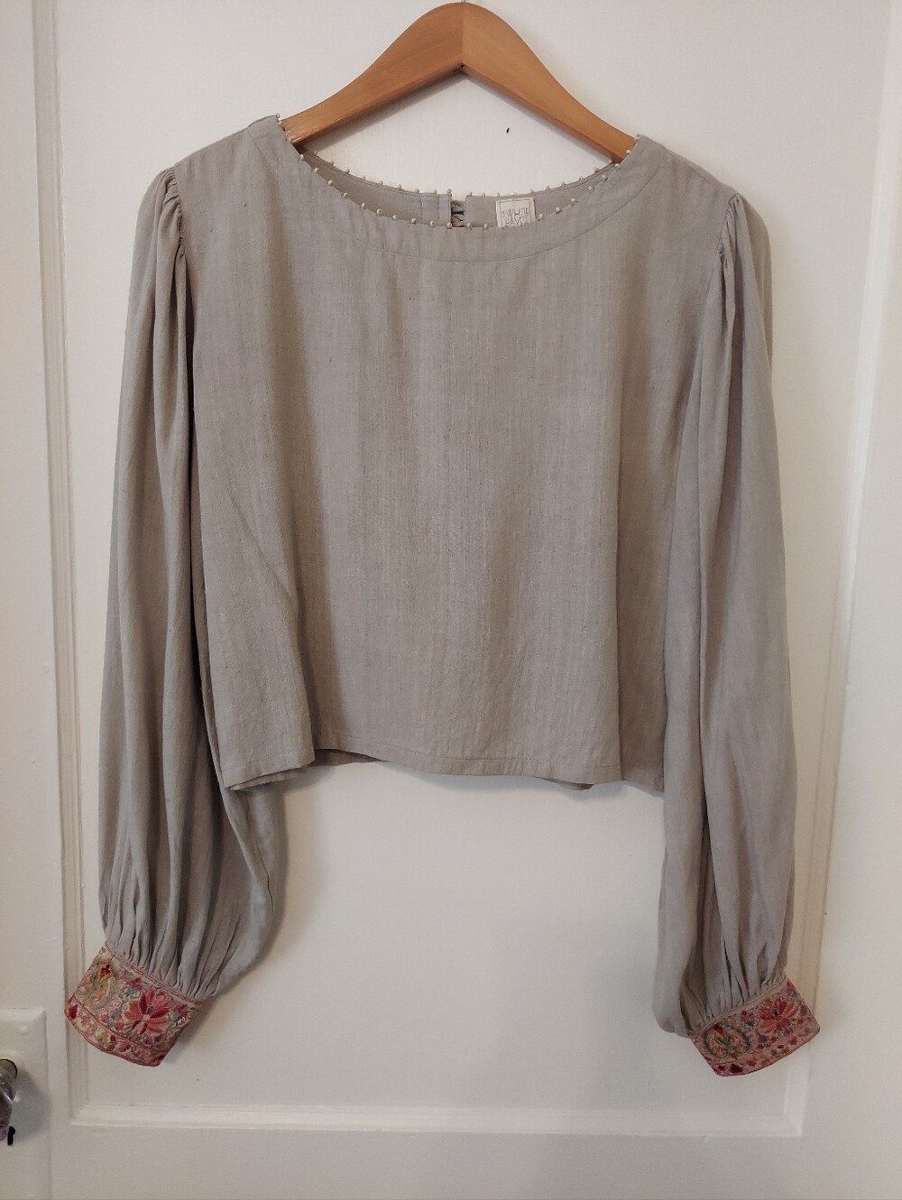 The White Raven Iris Cropped Top Womens One Size 100% Crepe Silk Boho Minimalist